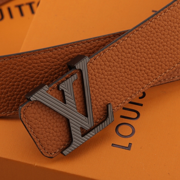 激安ルイヴィトンベルト背面デザイン